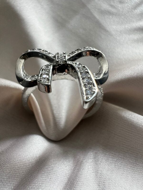 Bow Ring