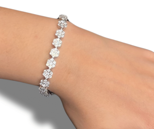Elegant Diamond Cut Bracelet
