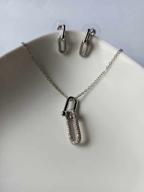 Linker Set