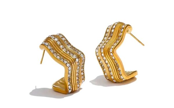Standers - Image 2