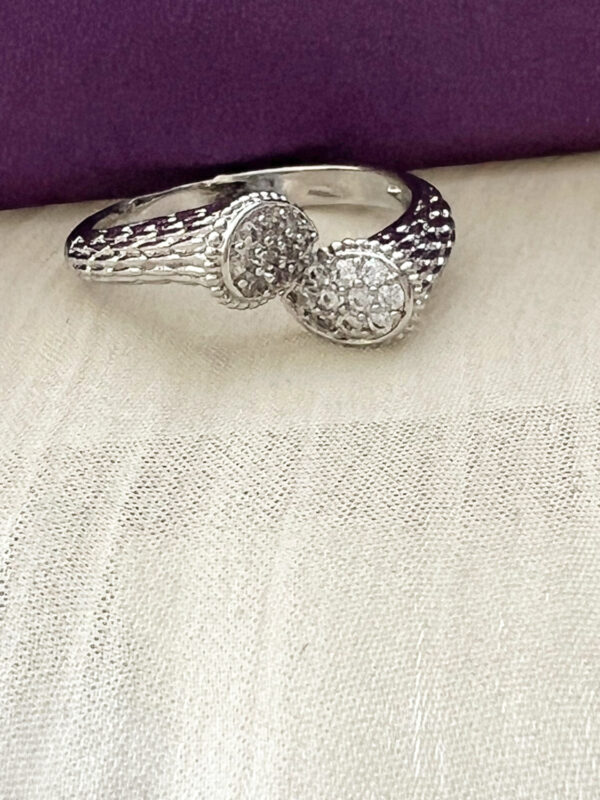 Linked Ring