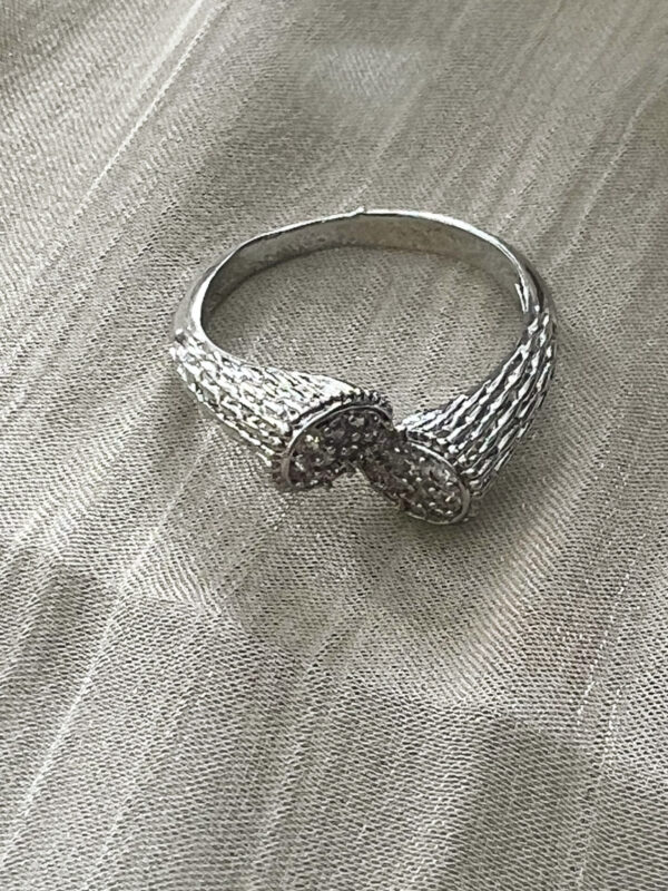 Linked Ring - Image 3