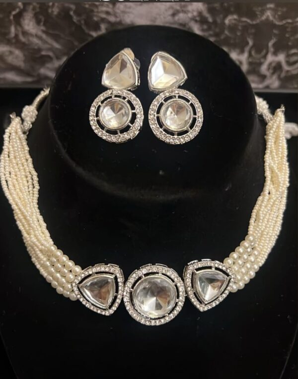 Kundan Chokar Set