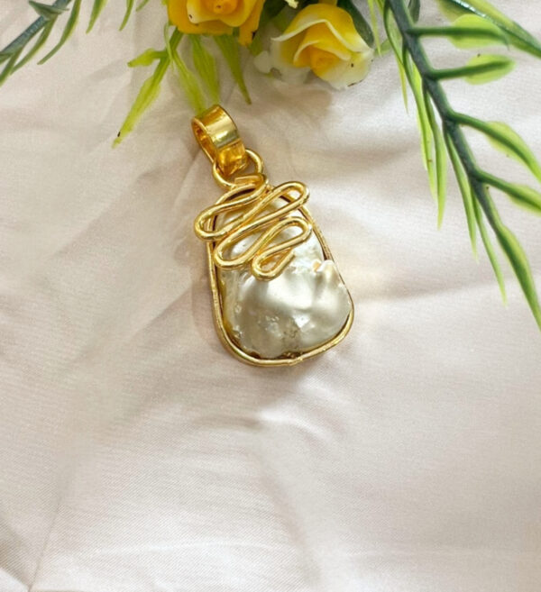 Amara locket - Image 4